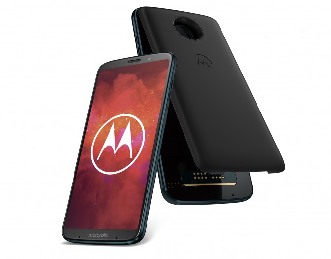 Moto Z3 Play mit Akkumodul (Bild: Lenovo)